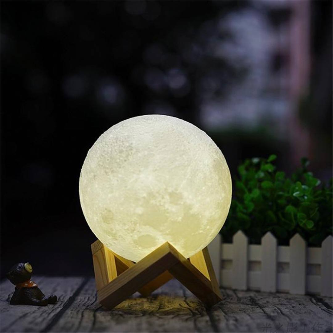 Lampe LED en forme de lune